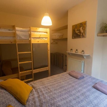 Beautiful Riverside Home, Hebden Bridge, Woodland Views, Sleeps 2 - 9 Екстериор снимка