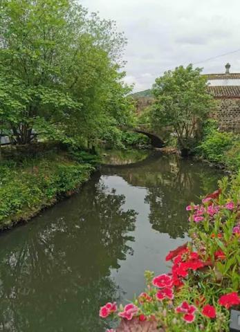Beautiful Riverside Home, Hebden Bridge, Woodland Views, Sleeps 2 - 9 Екстериор снимка