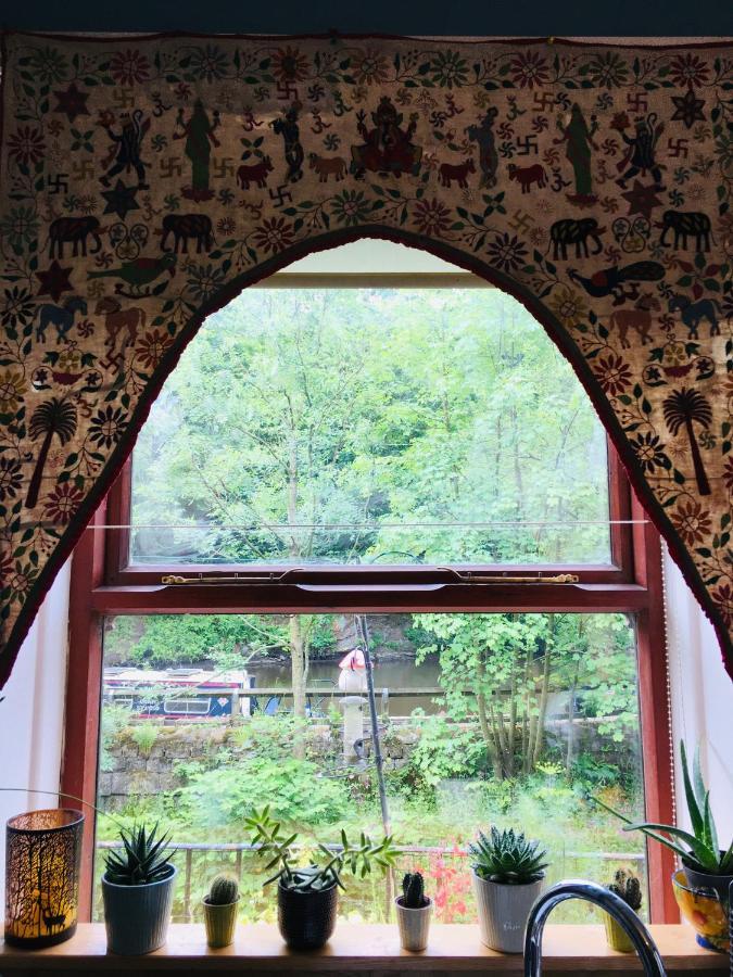Beautiful Riverside Home, Hebden Bridge, Woodland Views, Sleeps 2 - 9 Екстериор снимка