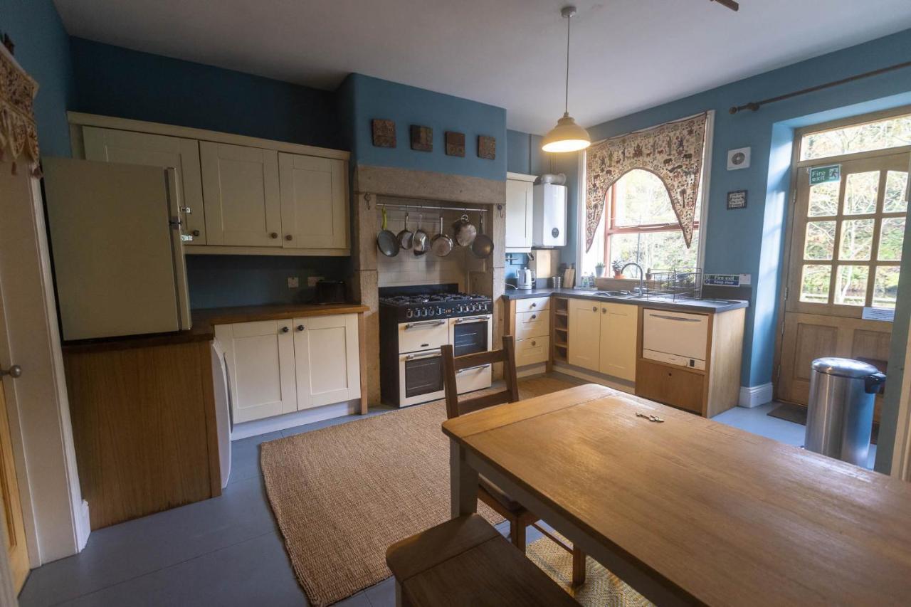 Beautiful Riverside Home, Hebden Bridge, Woodland Views, Sleeps 2 - 9 Екстериор снимка