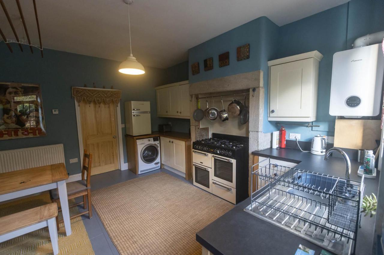 Beautiful Riverside Home, Hebden Bridge, Woodland Views, Sleeps 2 - 9 Екстериор снимка