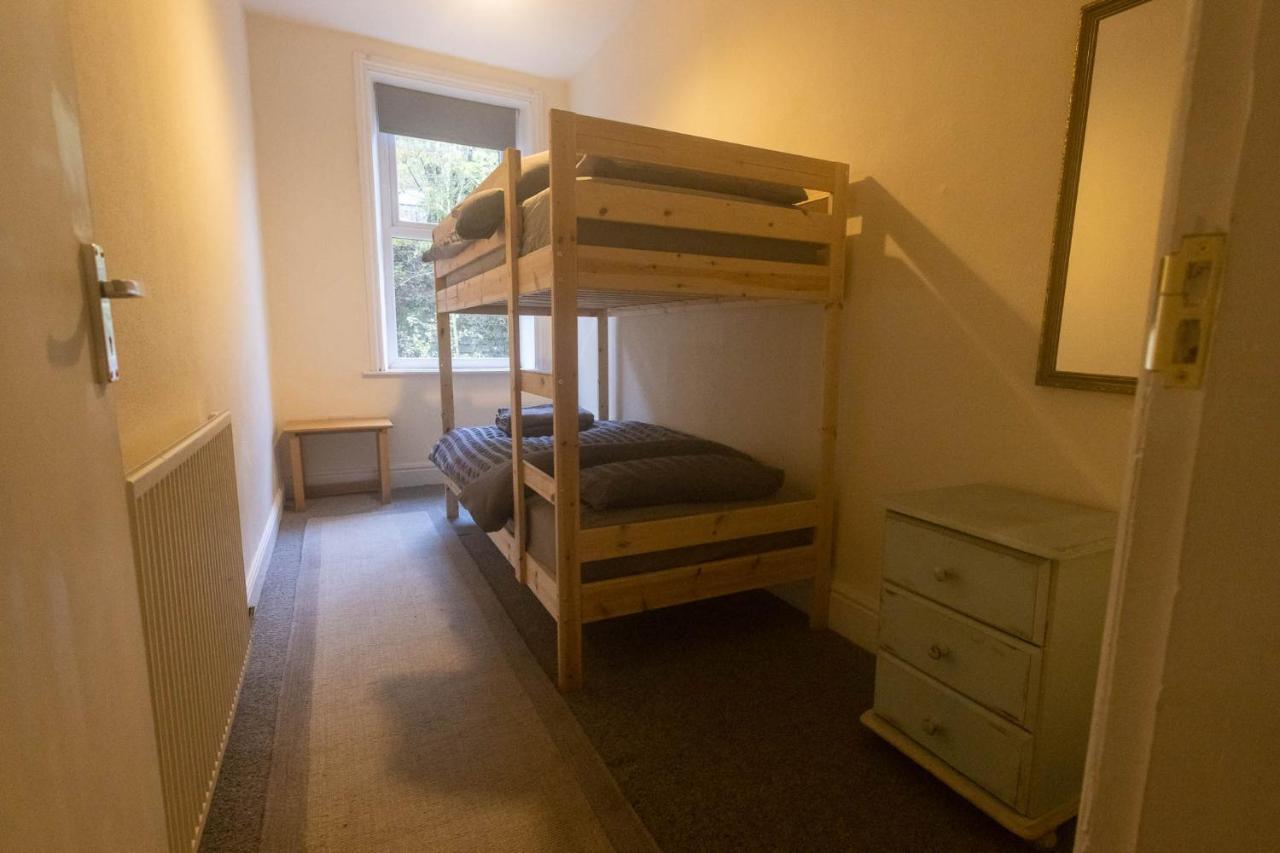 Beautiful Riverside Home, Hebden Bridge, Woodland Views, Sleeps 2 - 9 Екстериор снимка