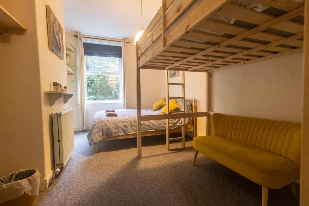 Beautiful Riverside Home, Hebden Bridge, Woodland Views, Sleeps 2 - 9 Екстериор снимка