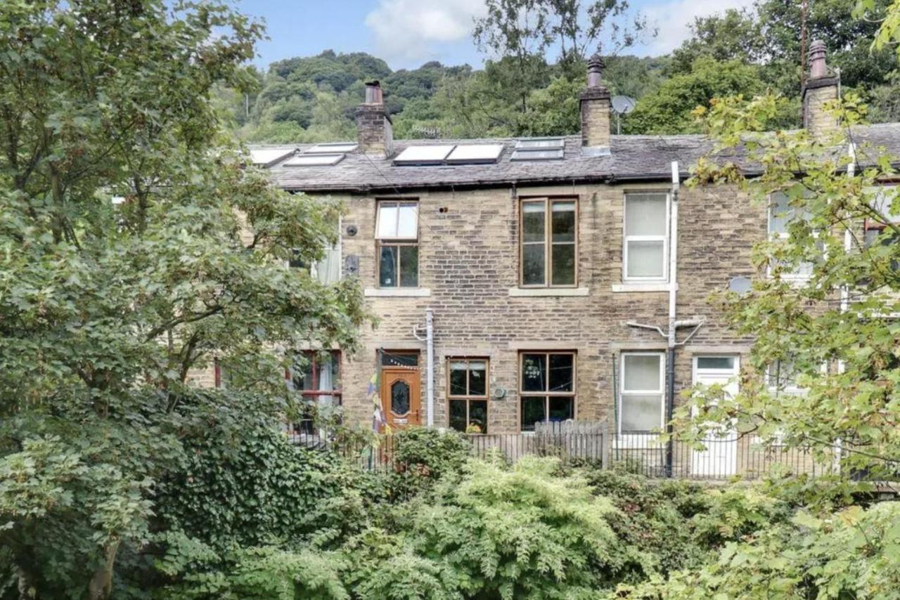 Beautiful Riverside Home, Hebden Bridge, Woodland Views, Sleeps 2 - 9 Екстериор снимка