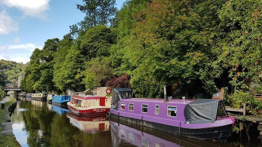 Beautiful Riverside Home, Hebden Bridge, Woodland Views, Sleeps 2 - 9 Екстериор снимка